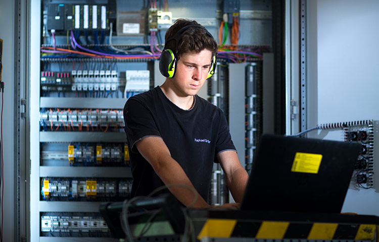 THEURL Lehre Elektrotechnik Theurl Lehre Elektrotechnik