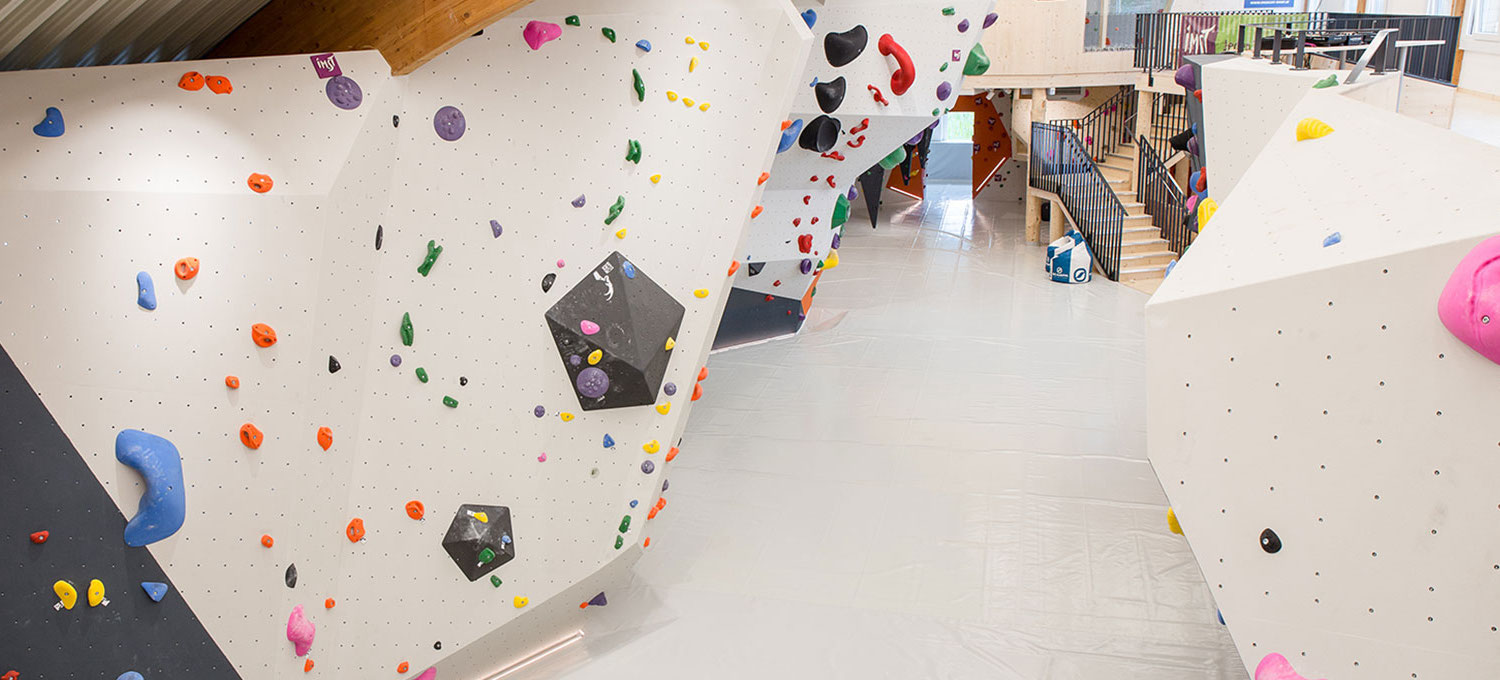 Climbing hall, glued laminated timber