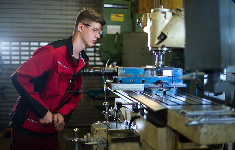 Theurl Apprenticeship metal technician